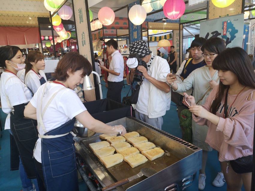 台湾や中国の日本物産展に参加した職人の皆様